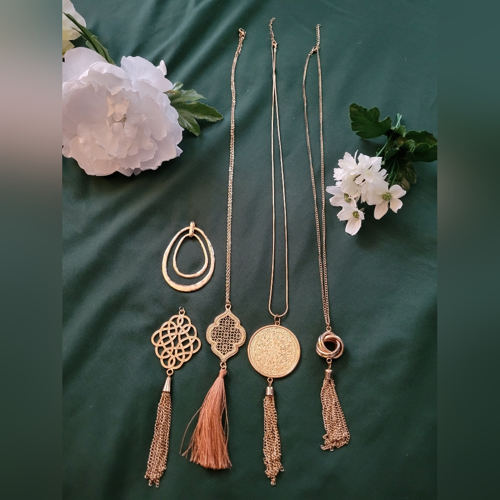 Statement Pendant Necklace Set Gold Toned